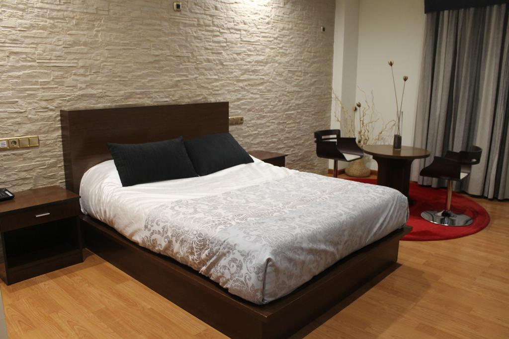 Hotel El Castillo Ponferrada Eksteriør billede